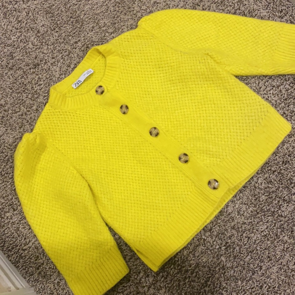 Zara Neon Yellow Wool blend Cropped Sweater size s